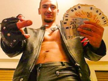 Gay Financial Domination Cams Chat