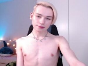 215_Mikee Live Sex