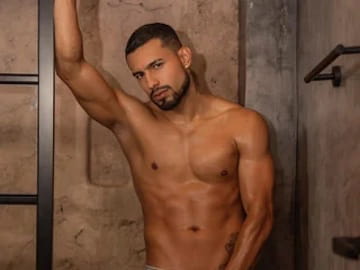 BastianxBigCock Free Gay Cam Chat
