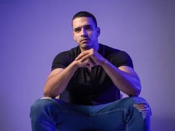 ChristopherxBlack Male Live Sex